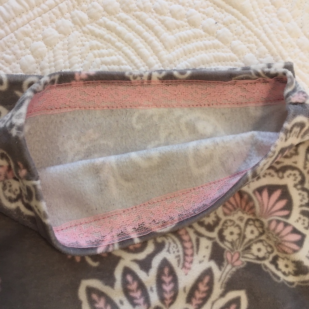 Fleece Pajama Set - Picture 5 of 6